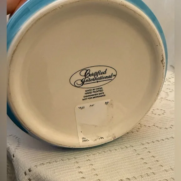 Colorful Stripe Decorative utensil holder with Wave Rim. - Picture 6 of 6